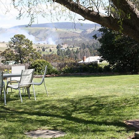 Omeo Motel Экстерьер фото